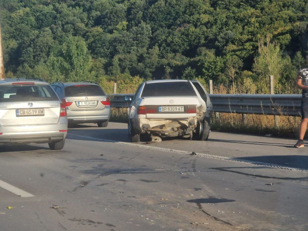 Верижната катастрофа на АМ 